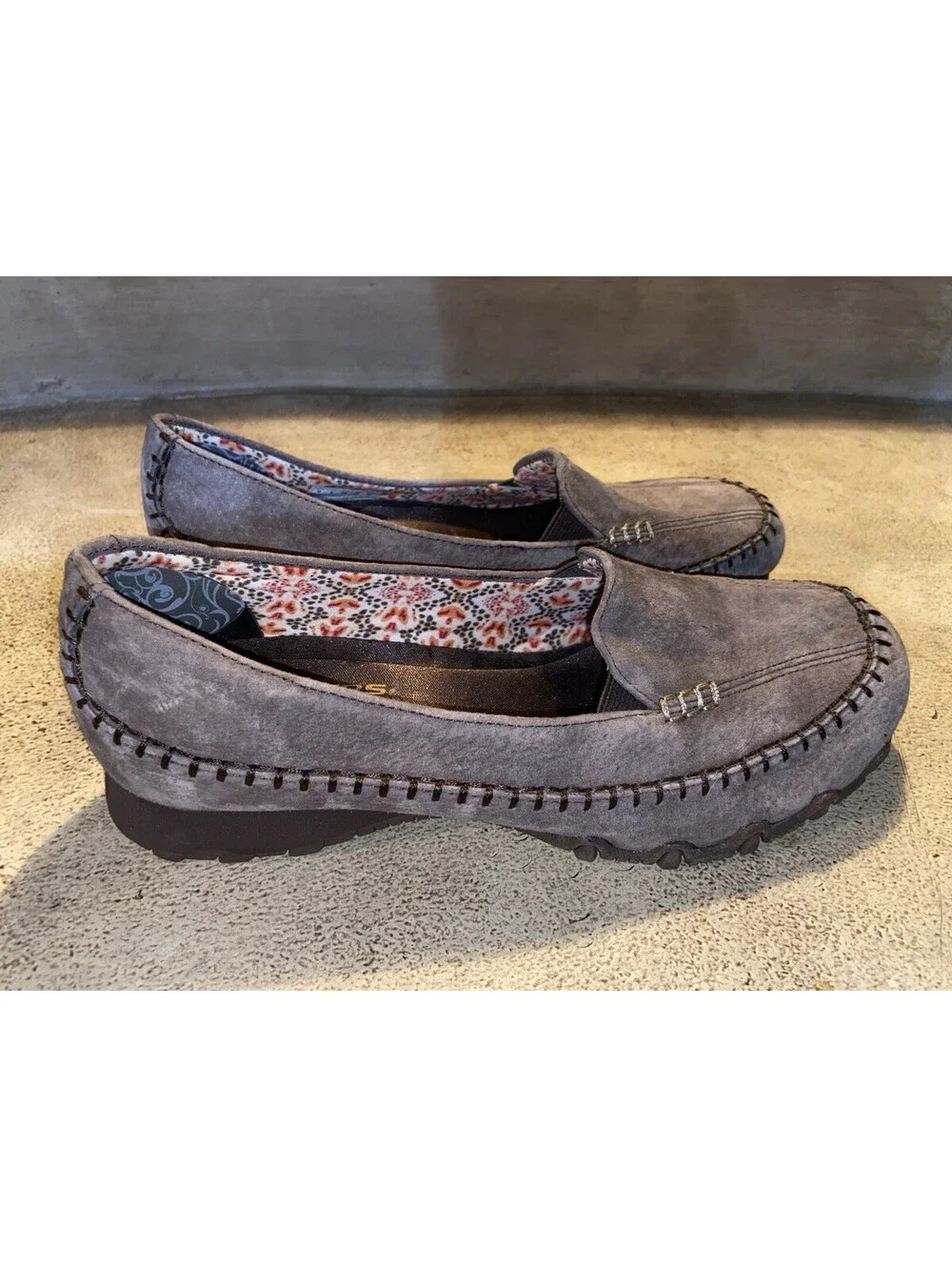 Womens Skechers Relaxed Fit Air-Cooled Memory Foam Brown Suede Slip-On Shoes 9